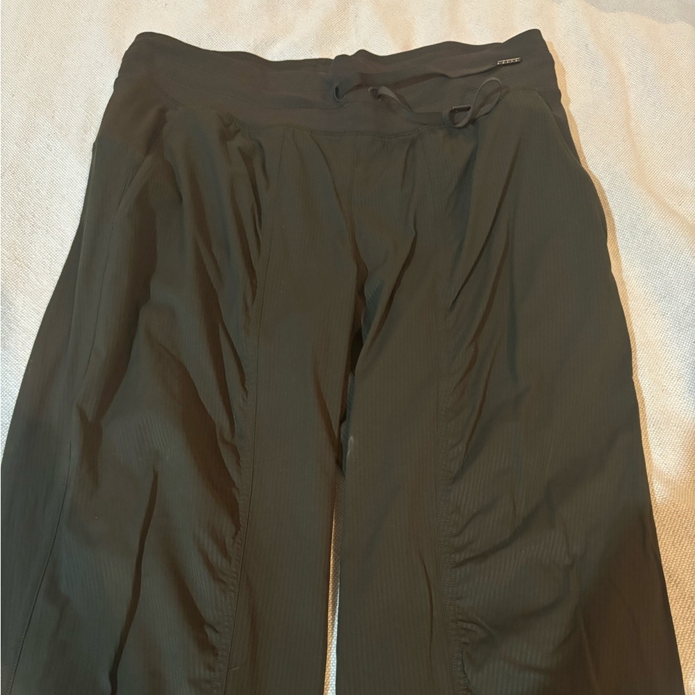 Lululemon dance studio mid rise